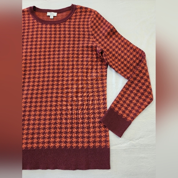 NWT Kim Rogers Women's Wine Houndstooth Crew Long Sleeve Pullover Sweater, sz MD - Picture 12 of 15